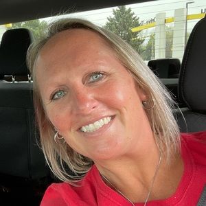 Meet your Posher, Janelle